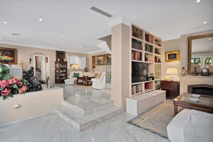 Image No.34-3 Bed Townhouse for sale