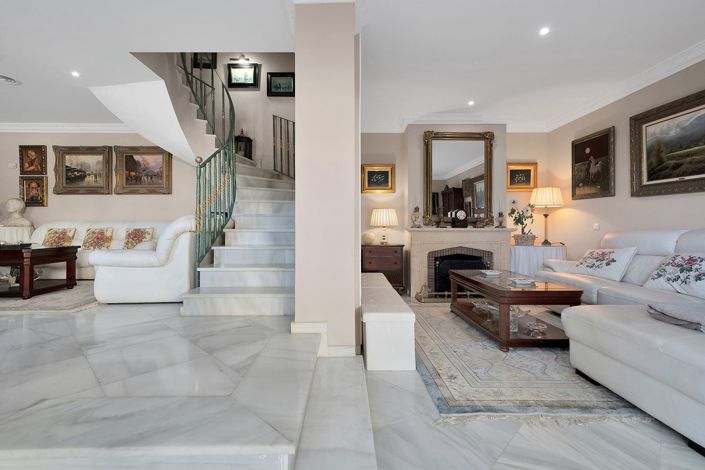 Image No.42-3 Bed Townhouse for sale