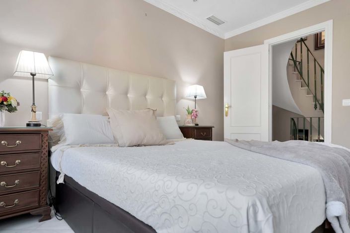 Image No.50-3 Bed Townhouse for sale