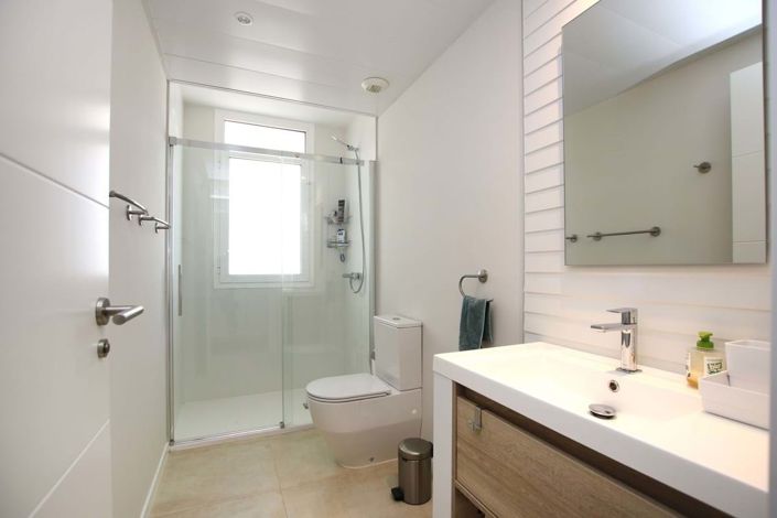 Image No.37-3 Bed Apartment for sale