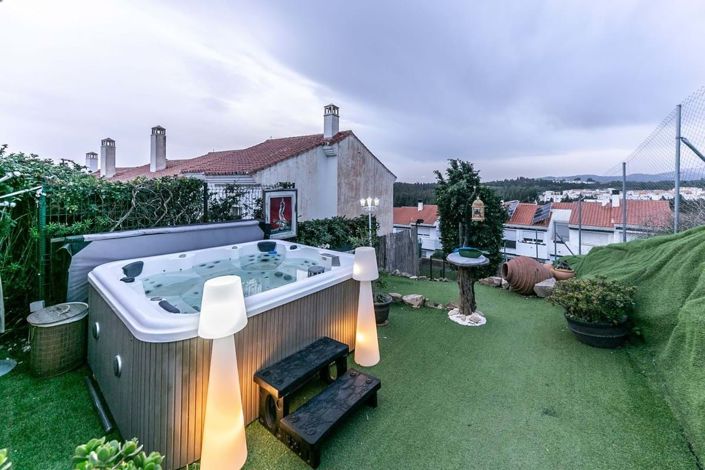 Image No.28-3 Bed Townhouse for sale