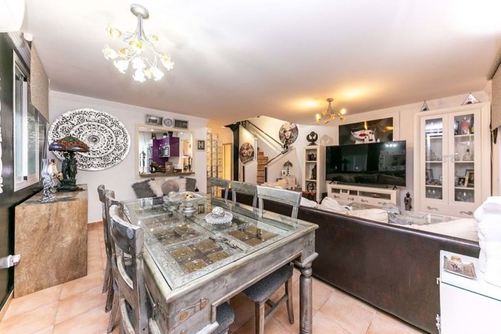 Image No.9-3 Bed Townhouse for sale