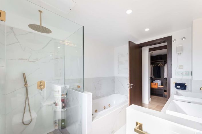 Image No.26-2 Bed Apartment for sale