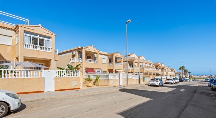 Image No.24-2 Bed Apartment for sale