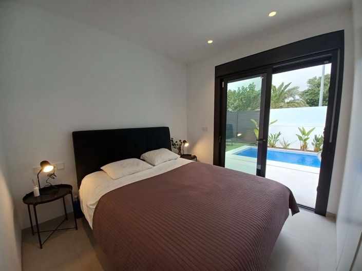 Image No.17-3 Bed Villa for sale