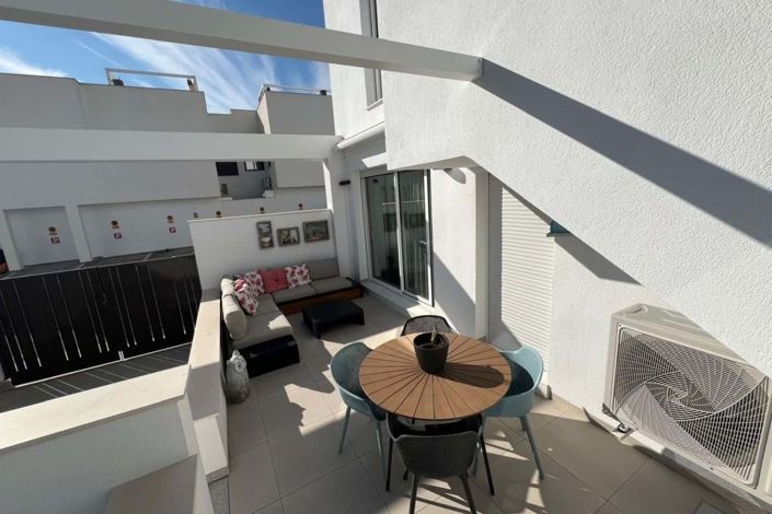 Image No.16-2 Bed Apartment for sale