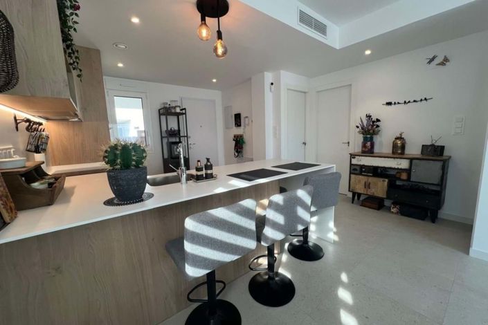 Image No.3-2 Bed Apartment for sale