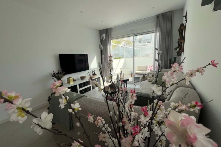 Image No.9-2 Bed Apartment for sale