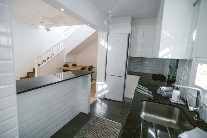 Image No.24-3 Bed Villa for sale