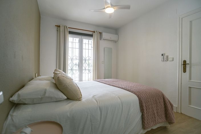 Image No.28-3 Bed Villa for sale