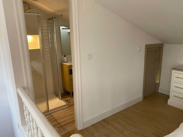 Image No.37-3 Bed Villa for sale