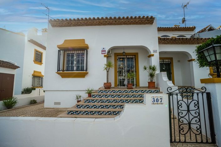Image No.7-3 Bed Villa for sale