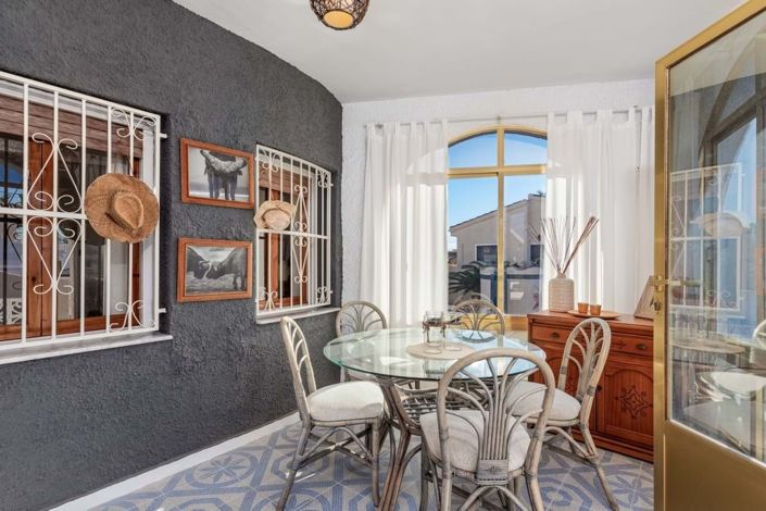 Image No.10-3 Bed Villa for sale