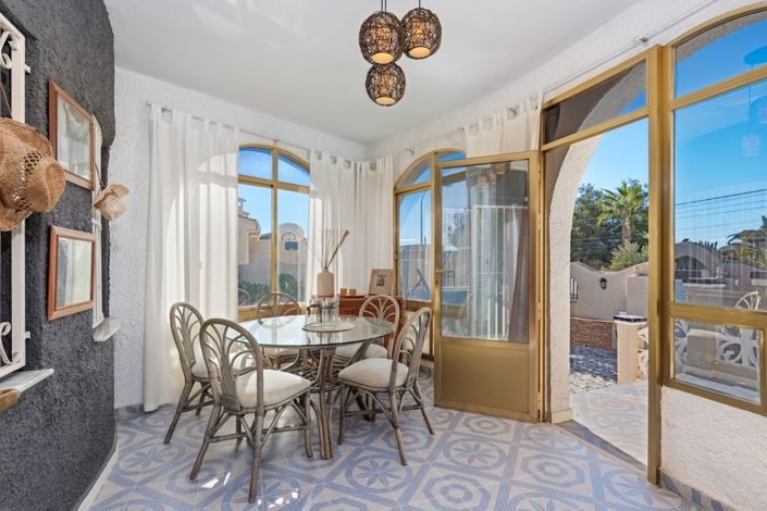 Image No.11-3 Bed Villa for sale