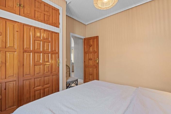 Image No.15-3 Bed Villa for sale