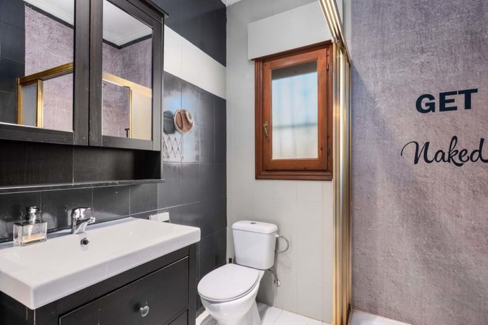 Image No.16-3 Bed Villa for sale