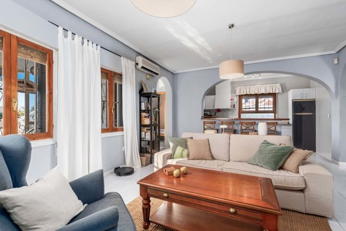 Image No.3-3 Bed Villa for sale