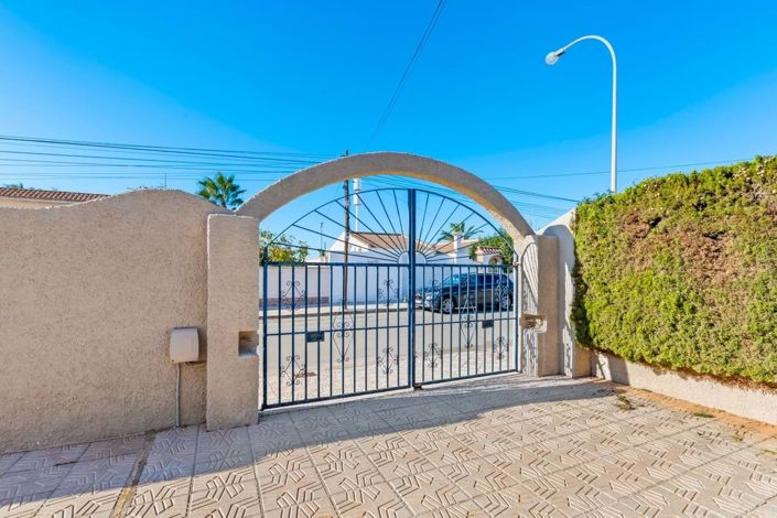 Image No.34-3 Bed Villa for sale