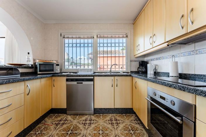 Image No.14-3 Bed Villa for sale