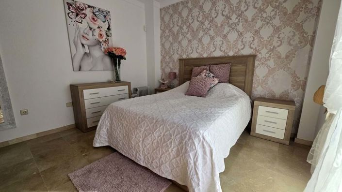 Image No.29-5 Bed Villa for sale