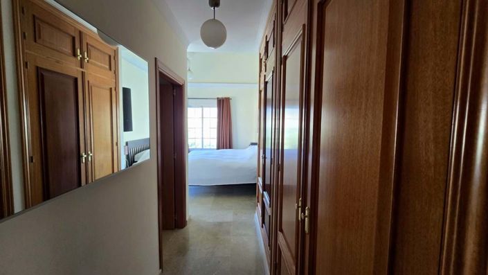 Image No.44-5 Bed Villa for sale