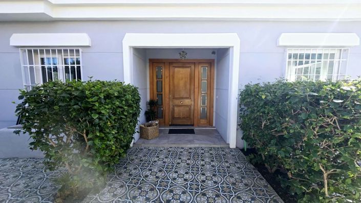 Image No.8-5 Bed Villa for sale