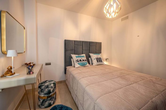 Image No.24-3 Bed Apartment for sale