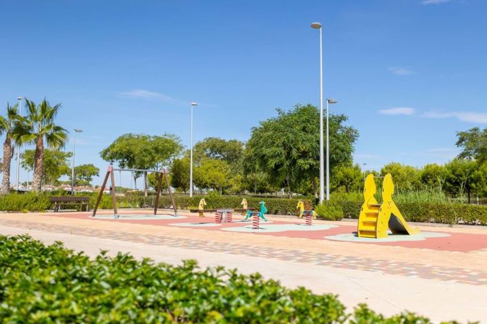 Image No.33-2 Bed Apartment for sale