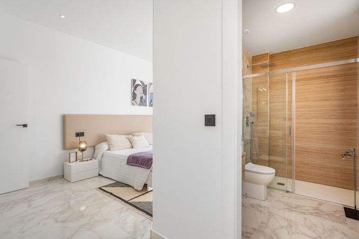 Image No.11-3 Bed Villa for sale