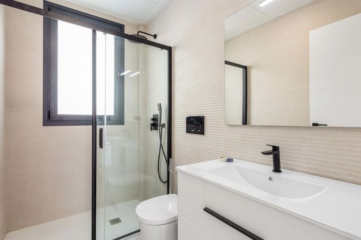 Image No.15-3 Bed Villa for sale