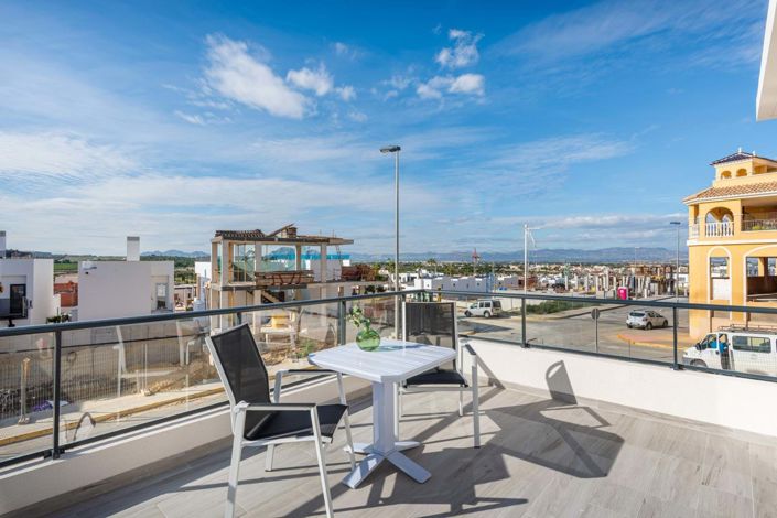 Image No.19-3 Bed Villa for sale