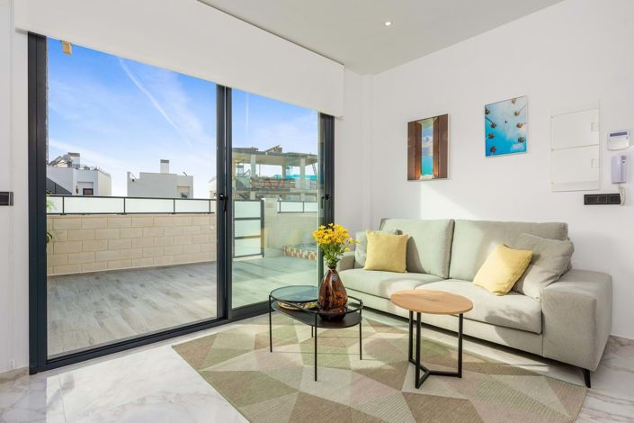 Image No.6-3 Bed Villa for sale