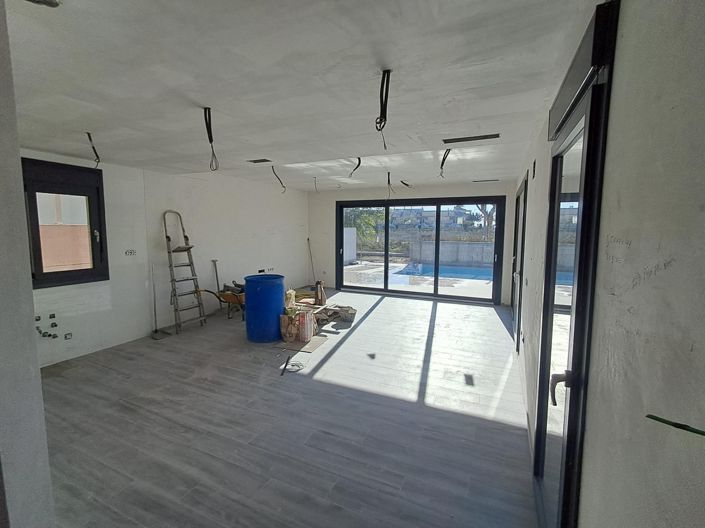 Image No.28-3 Bed Villa for sale