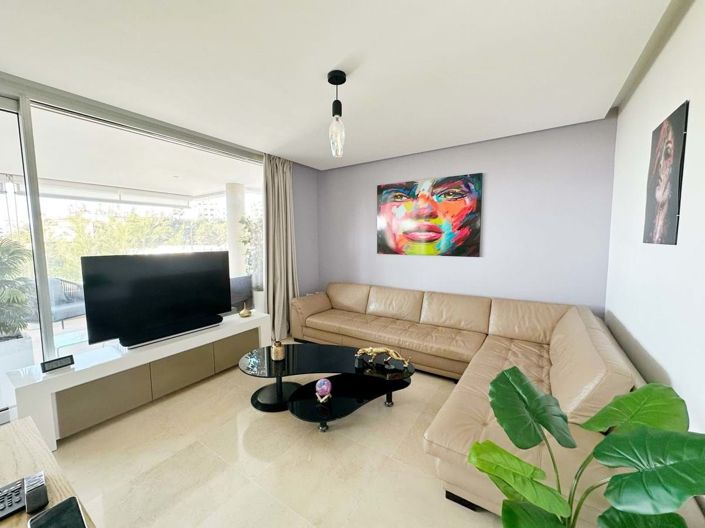 Image No.10-3 Bed Apartment for sale