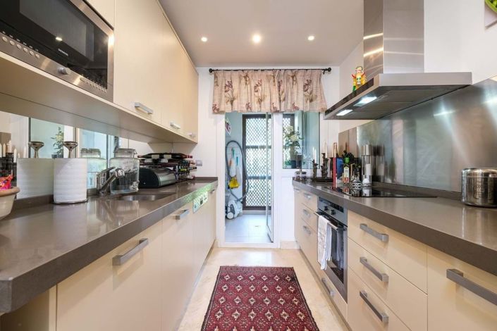 Image No.10-2 Bed Apartment for sale