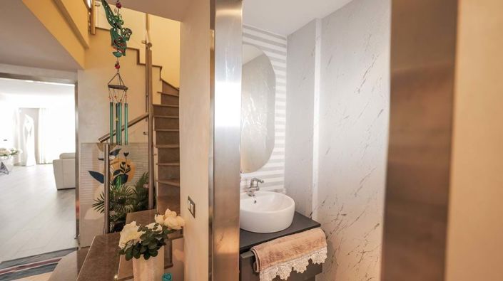 Image No.10-3 Bed Townhouse for sale