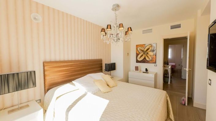 Image No.16-3 Bed Townhouse for sale