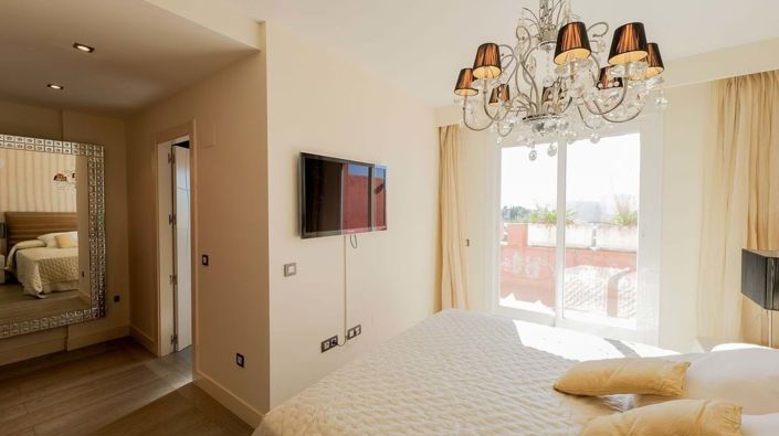 Image No.17-3 Bed Townhouse for sale