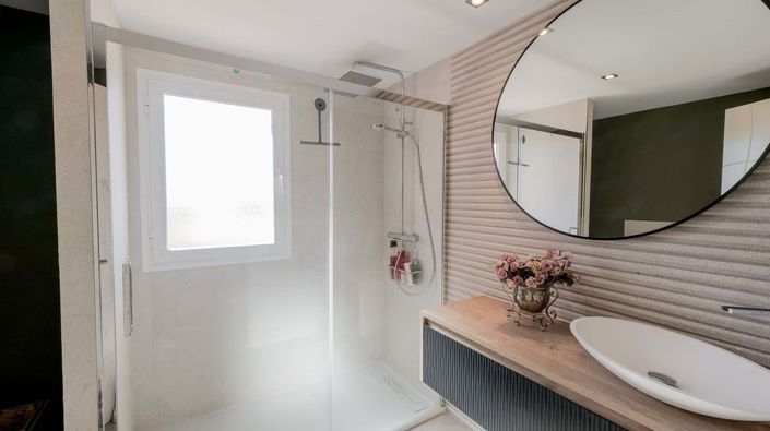 Image No.18-3 Bed Townhouse for sale