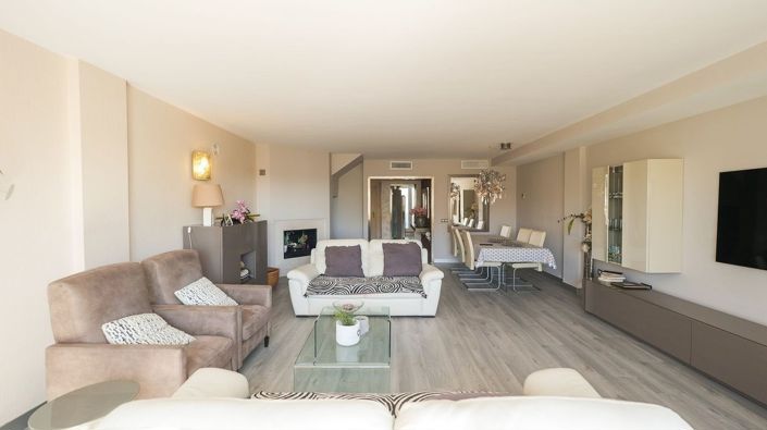 Image No.4-3 Bed Townhouse for sale