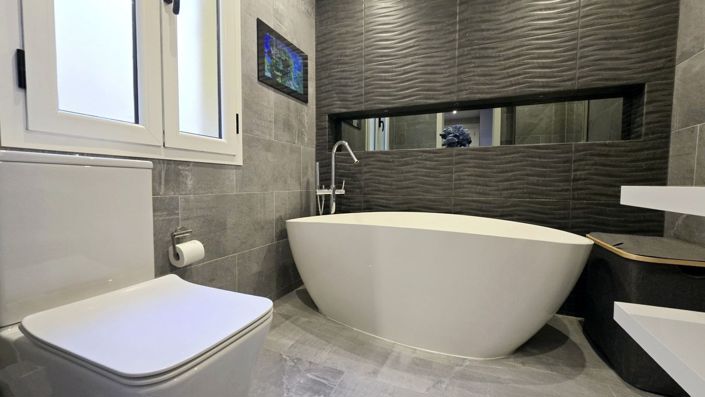 Image No.24-2 Bed Apartment for sale