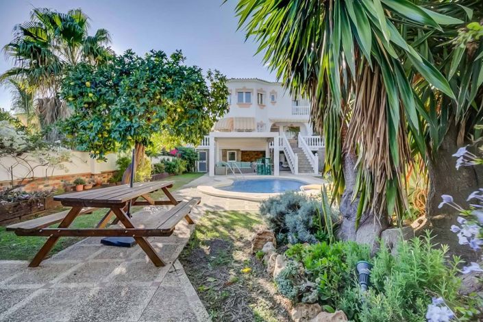 Image No.19-4 Bed Villa for sale