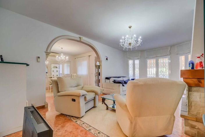 Image No.4-4 Bed Villa for sale