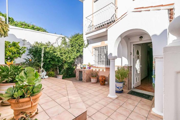 Image No.41-4 Bed Villa for sale