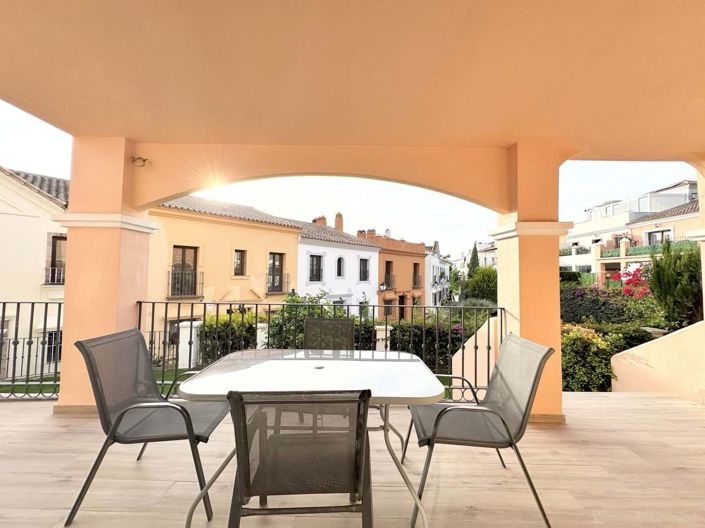 Image No.30-4 Bed Townhouse for sale