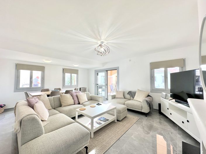 Image No.5-4 Bed Townhouse for sale