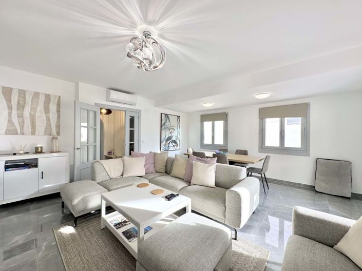 Image No.6-4 Bed Townhouse for sale