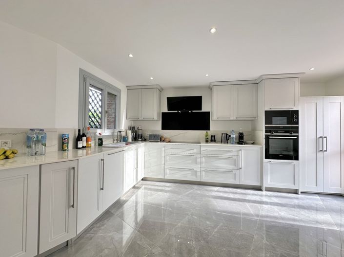 Image No.7-4 Bed Townhouse for sale