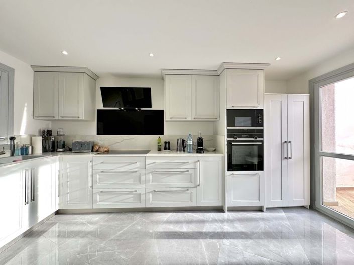 Image No.8-4 Bed Townhouse for sale