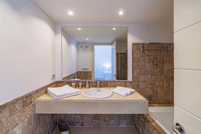 Image No.14-2 Bed Apartment for sale